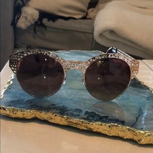 BETSEY JOHNSON SUNGLASSES